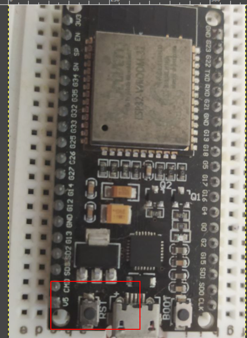 il tasto di reset hardware della sheda ESP32