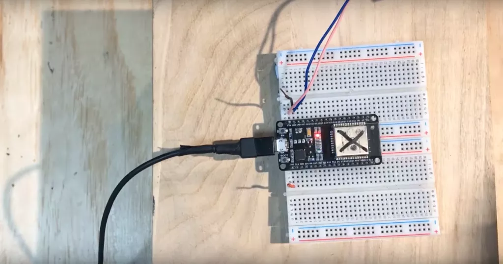 esp32 alimentato con cavo USB